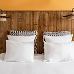 Hotel Aiden By Western Paris Cdg 4*