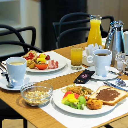 Four Points By Sheraton Paris Charles De Gaulle Airport Hotel