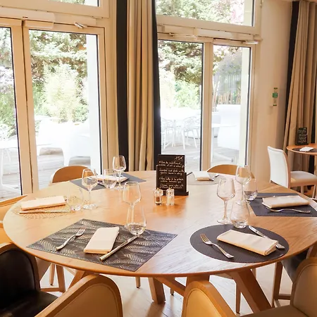 Four Points By Sheraton Paris Charles De Gaulle Airport Roissy-en-France