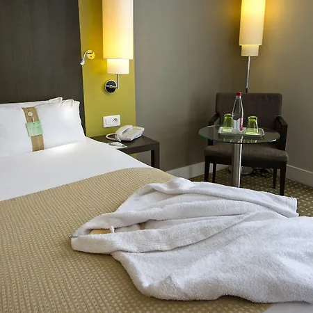 Hotel Four Points By Sheraton Paris Charles De Gaulle Airport