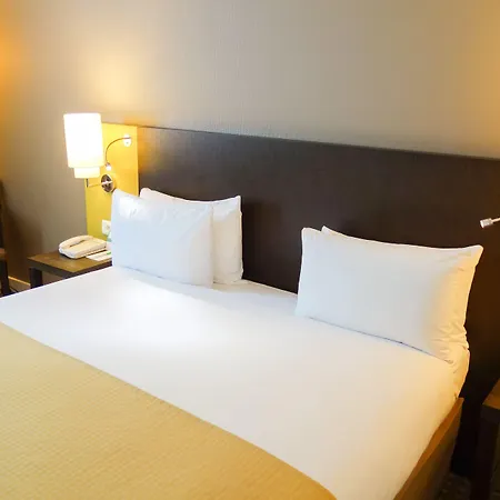 Hotel Aiden By Western Paris Cdg 4*