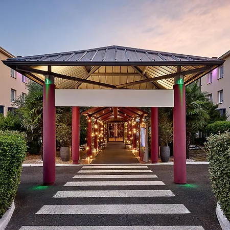 Four Points By Sheraton Paris Charles De Gaulle Airport 4* Roissy-en-France