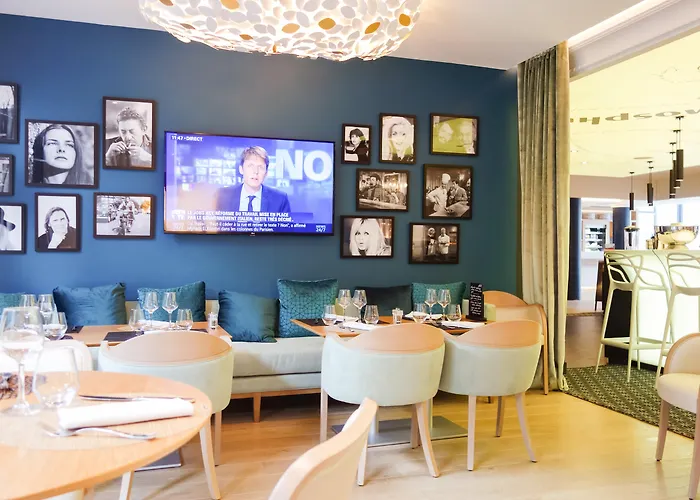 Aiden By Western Paris Cdg 4*