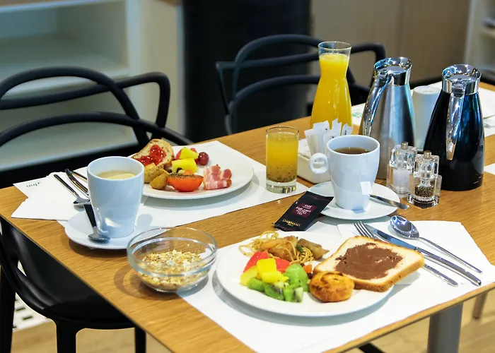 Aiden By Western Paris Cdg Hotel