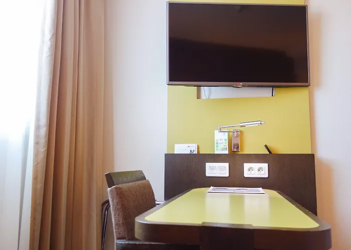 Aiden By Western Paris Cdg Hotel 4*